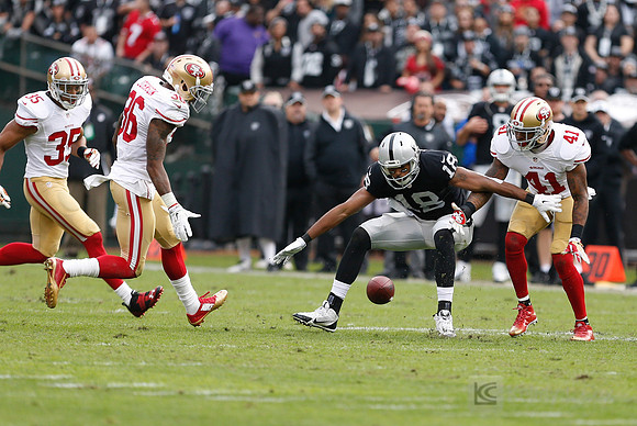 NFL: San Francisco 49ers at Oakland Raiders