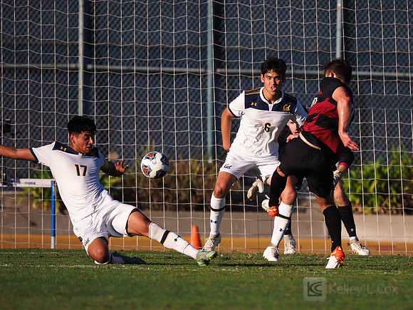 Alonzo Del Mundo (17), Jack Singer (6)
