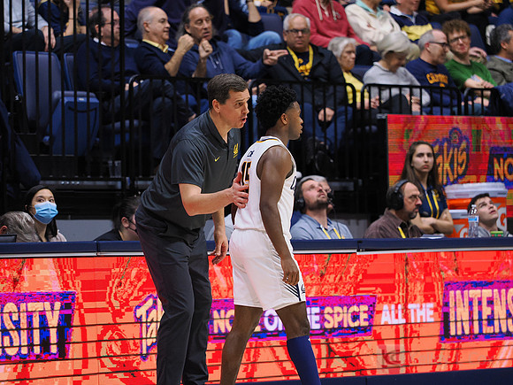 Mark Madsen, Jalen Cone (15)