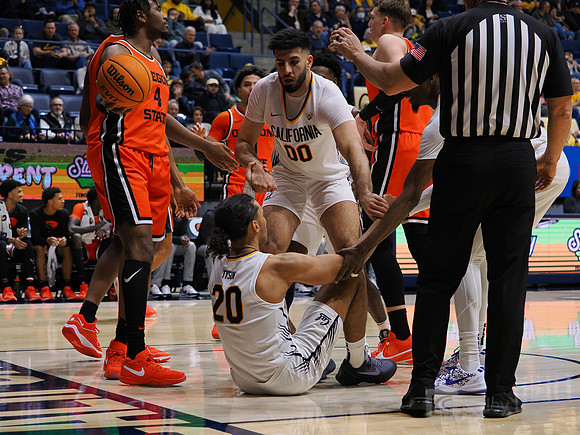 Jaylon Tyson (20), Fardaws Aimaq (00)