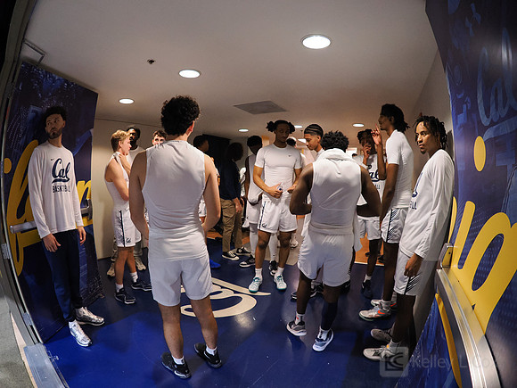 Mens Basketball: California Golden Bears vs Oregon Ducks