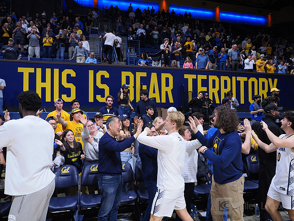 Mens Basketball: California Golden Bears vs Oregon Ducks