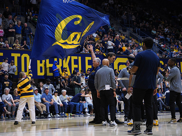 Mens Basketball: California Golden Bears vs Oregon Ducks