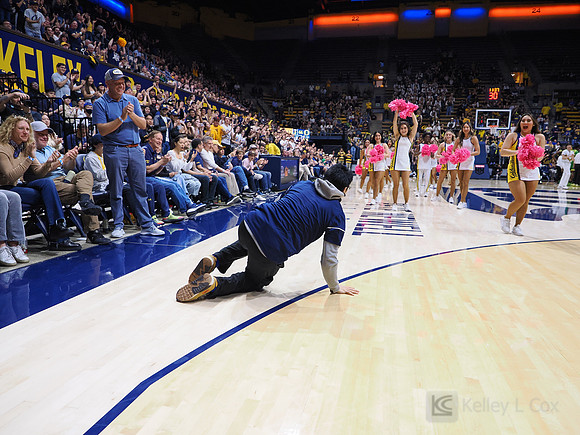 Mens Basketball: California Golden Bears vs Oregon Ducks