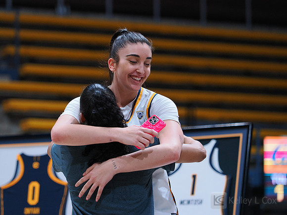Leilani McIntosh (1), Claudia Langarita (22)