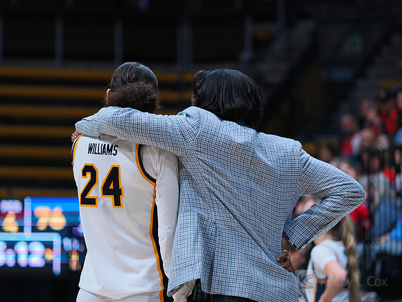 McKayla Williams (24), Charmin Smith