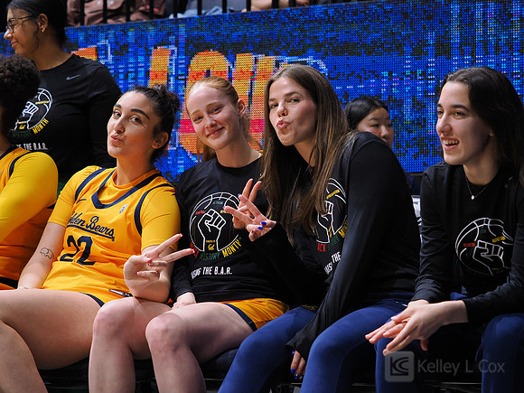 Claudia Langarita (22), Ornela Muca (31), Alma Elsnitz (11)
