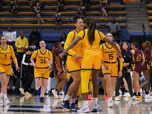 Ila Lane (12), Ugonne (Michelle) Onyiah (0)