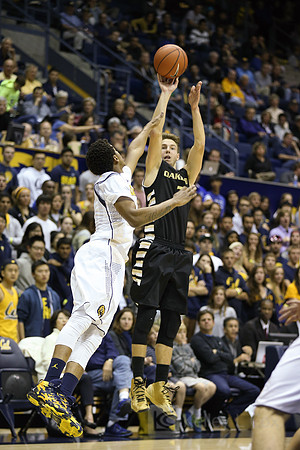 NCAA Basketball: Oakland at California