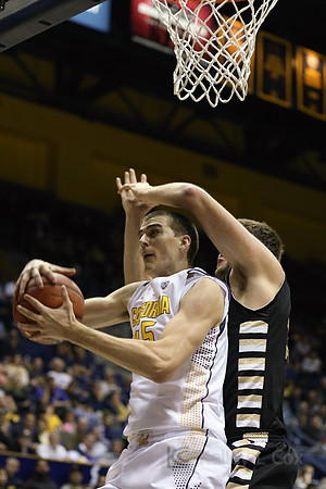 NCAA Basketball: Oakland at California