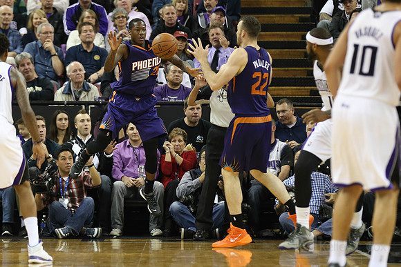 NBA: Phoenix Suns at Sacramento Kings