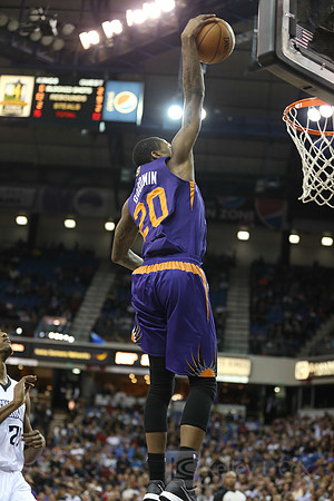 NBA: Phoenix Suns at Sacramento Kings