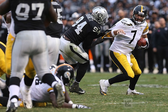 NFL: Pittsburgh Steelers at Oakland Raiders