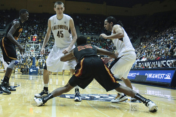 NCAA Basketball: Southern California at California