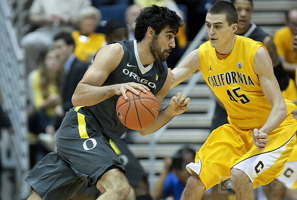 CAA Basketball: Oregon at California