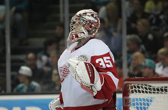 NHL: Detroit Red Wings at San Jose Sharks