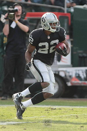 NFL: New Orleans Saints at Oakland Raiders