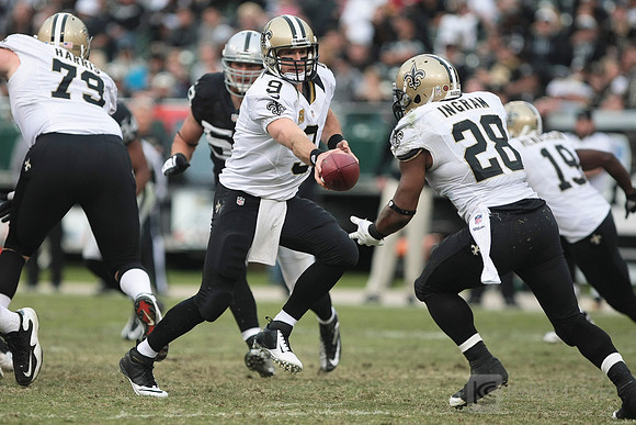 NFL: New Orleans Saints at Oakland Raiders