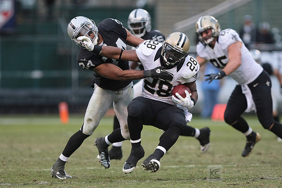 NFL: New Orleans Saints at Oakland Raiders