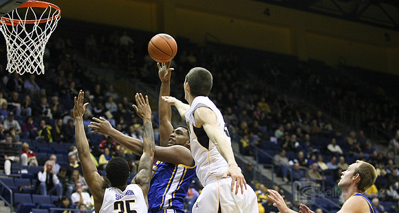 Mens Basketball: UCSB at California
