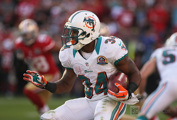 NFL: Miami Dolphins at San Francisco 49ers