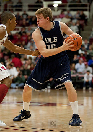 NCAA MEN'S BASKETBALL 2010 - Dec 28 - Yale at Stanford