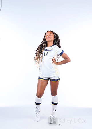 Anysa Gray (17)