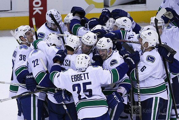 NHL: Vancouver Canucks at San Jose Sharks