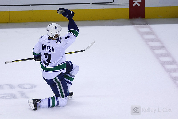 NHL: Vancouver Canucks at San Jose Sharks