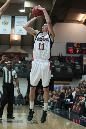NCAA Basketball: Northern Iowa at Saint Mary's
