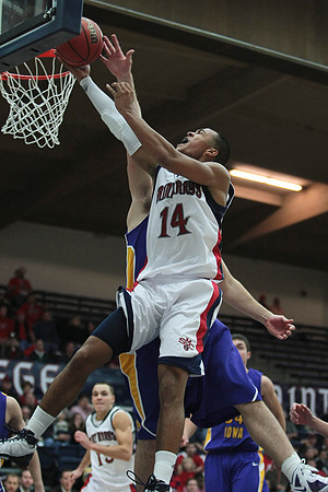 NCAA Basketball: Northern Iowa at Saint Mary's