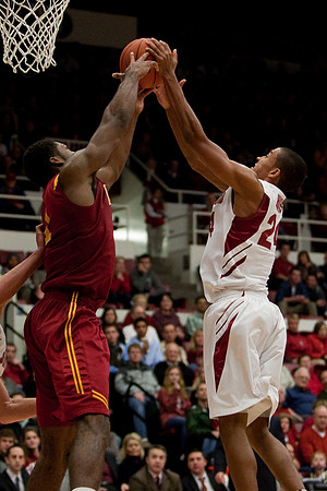 NCAA MEN'S BASKETBALL 2011 - Feb 19 - USC at Stanford