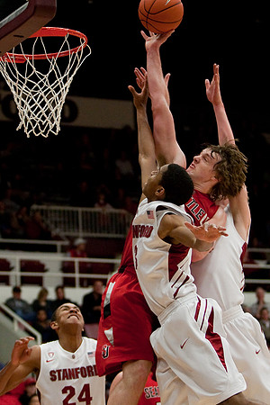 NCAA MEN'S BASKETBALL 2011 - March 01 - Seattle at Stanford
