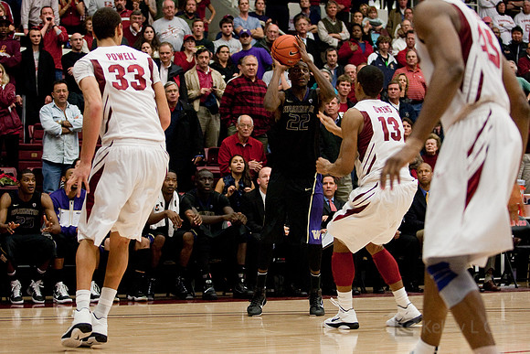 NCAA MEN'S BASKETBALL 2011 - Jan 13 - Washington at Stanford