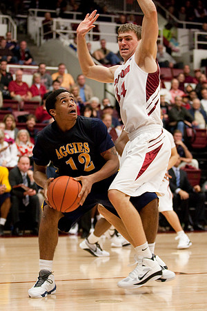 NCAA MEN'S BASKETBALL 2010 - Dec 12 - North Carolina AT&T at Stanford