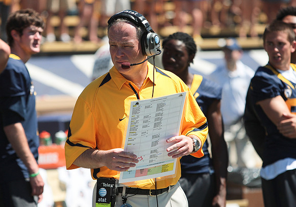 Defensive Coordinator Clancy Pendergast