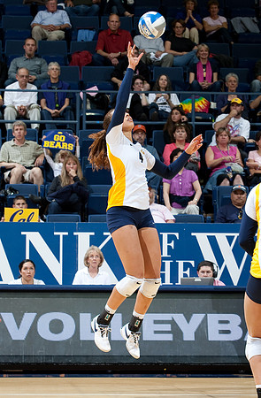 Cal Volleyball vs Washington State