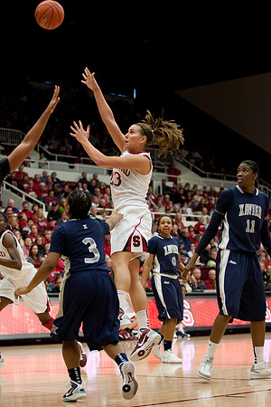 NCAA WOMEN'S BASKETBALL 2010 - Dec 28 - Xavier at Stanford