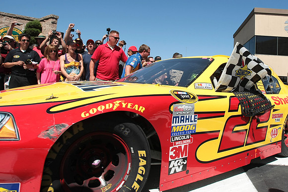 NASCAR Sprint Cup Series: Toyota/Save Mart 350