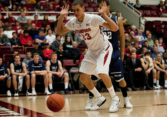 NCAA MEN'S BASKETBALL 2010 - Dec 28 - Yale at Stanford
