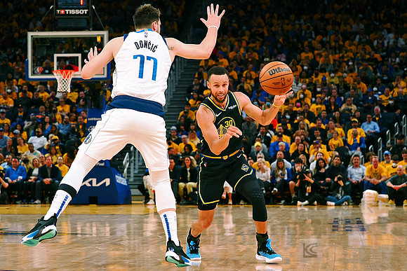 NBA: Playoffs-Dallas Mavericks at Golden State Warriors