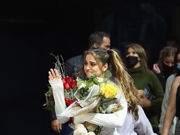 Gabby Bellizzi (7)