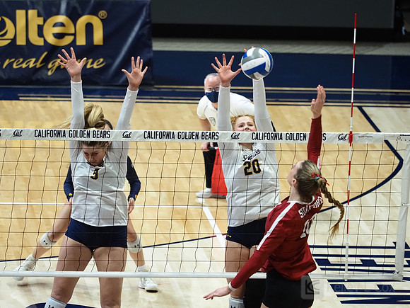 Mima Mirkovic (3), Katie Smoot (20)