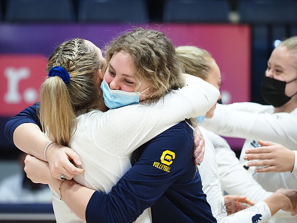 Mima Mirkovic (3), Leah Schmidt (5)