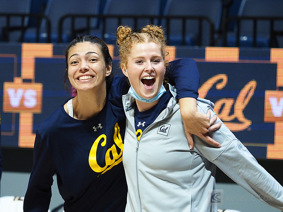 Sydney Lilomaiava (24), Katie Smoot (20)