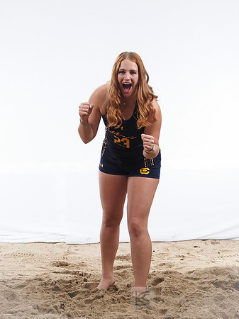 Maddie Sundholm (23)