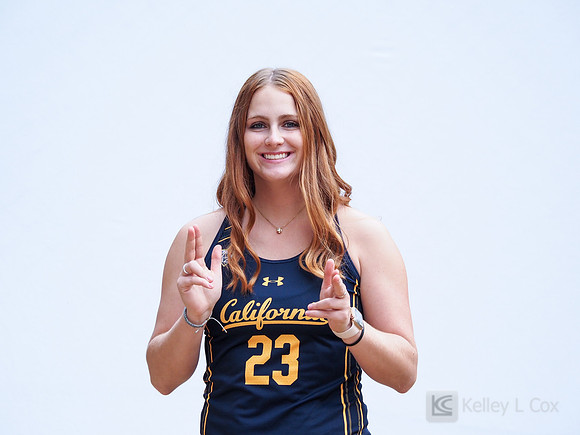 Maddie Sundholm (23)
