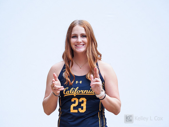 Maddie Sundholm (23)