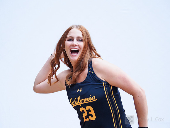 Maddie Sundholm (23)