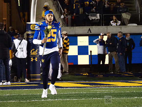 Isaiah Humphries (25)